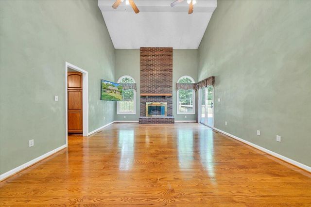 5145 Bradshaw RD, Salem, VA 24153
