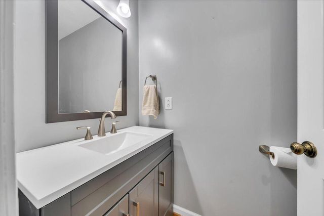 5145 Bradshaw RD, Salem, VA 24153