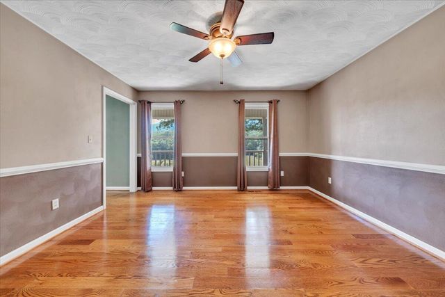 5145 Bradshaw RD, Salem, VA 24153