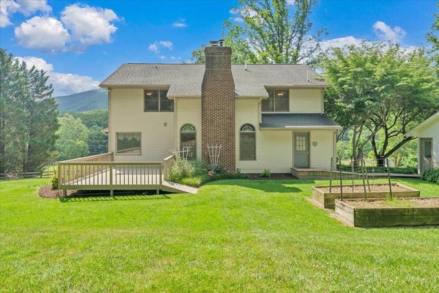 5145 Bradshaw RD, Salem, VA 24153