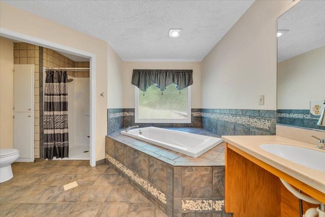 5145 Bradshaw RD, Salem, VA 24153