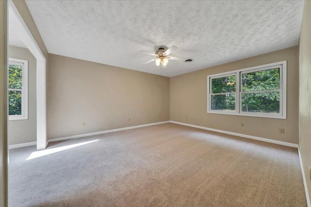 5145 Bradshaw RD, Salem, VA 24153