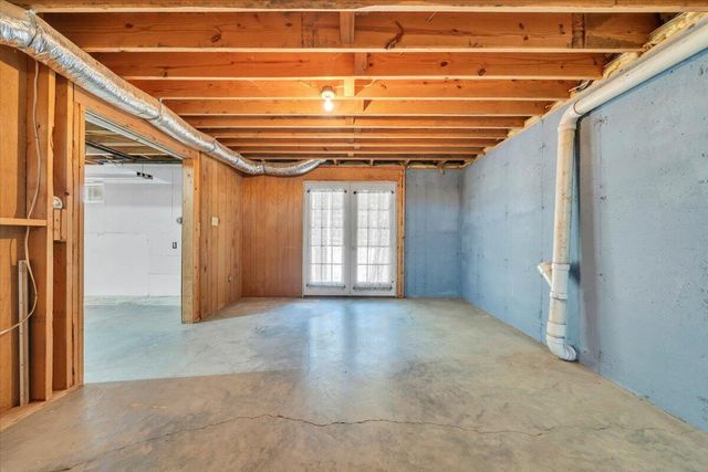 5145 Bradshaw RD, Salem, VA 24153