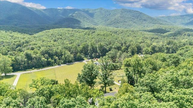 5145 Bradshaw RD, Salem, VA 24153