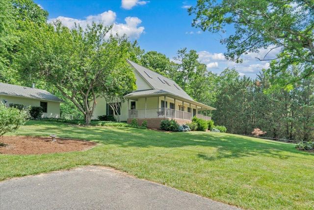 5145 Bradshaw RD, Salem, VA 24153