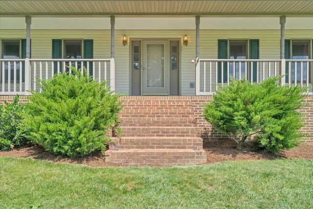 5145 Bradshaw RD, Salem, VA 24153