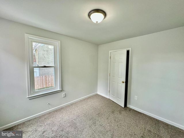 668 W VINE ST, Lancaster, PA 17603