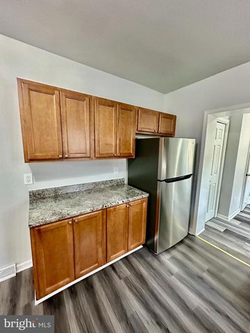 668 W VINE ST, Lancaster, PA 17603