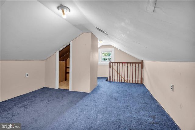 211 S CEDAR AVE, Maple Shade, NJ 08052