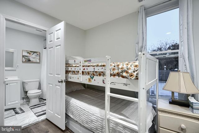 17 TUNIC AVE, Capitol Heights, MD 20743