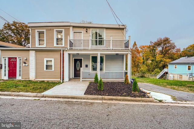 17 TUNIC AVE, Capitol Heights, MD 20743