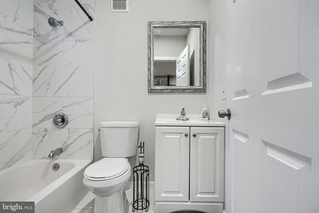 17 TUNIC AVE, Capitol Heights, MD 20743