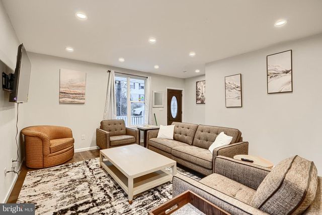 17 TUNIC AVE, Capitol Heights, MD 20743