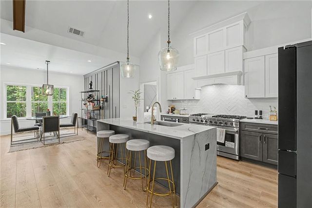 376 Hunnicutt Road SE, Mableton, GA 30126