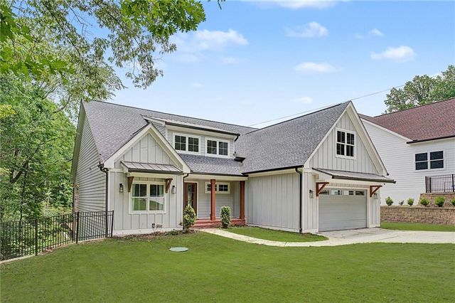 376 Hunnicutt Road SE, Mableton, GA 30126