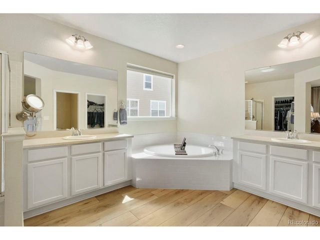 23366 E Piccolo Dr, Aurora, CO 80016
