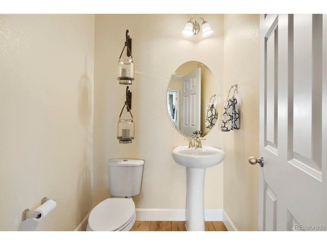 23366 E Piccolo Dr, Aurora, CO 80016