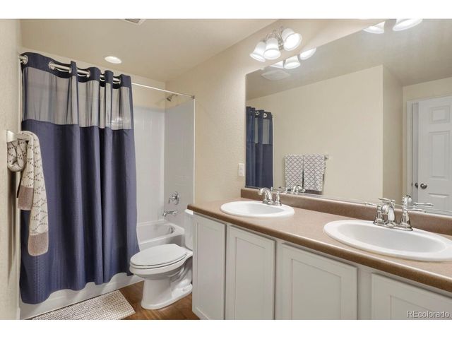 23366 E Piccolo Dr, Aurora, CO 80016