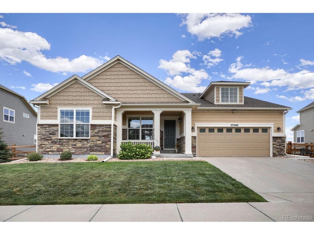 23366 E Piccolo Dr, Aurora, CO 80016