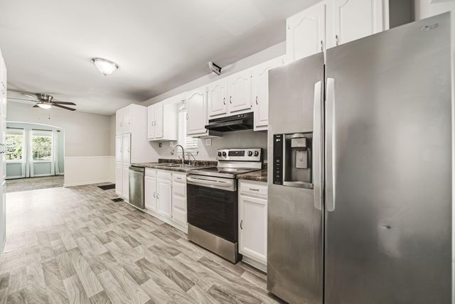 2483 Valleyview Drive, Columbus, OH 43204