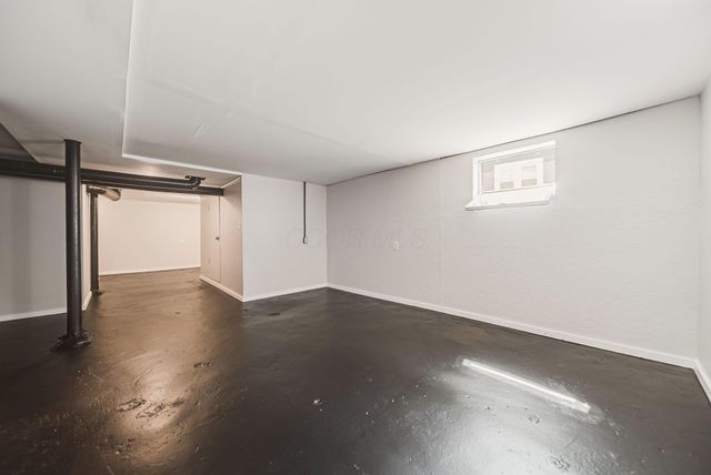 2483 Valleyview Drive, Columbus, OH 43204