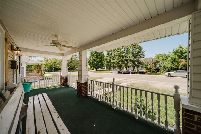 2483 Valleyview Drive, Columbus, OH 43204