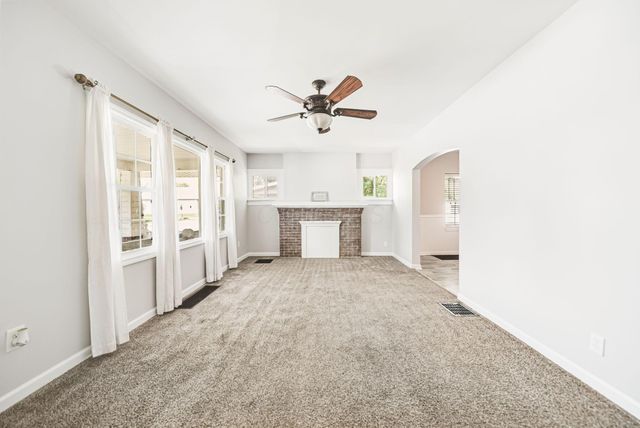 2483 Valleyview Drive, Columbus, OH 43204