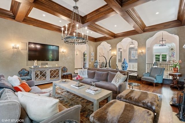 145 Oxford Road, Kenilworth, IL 60043