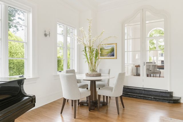 145 Oxford Road, Kenilworth, IL 60043