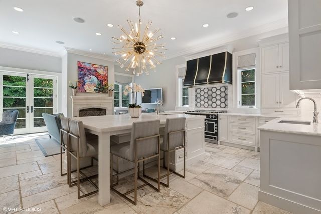 145 Oxford Road, Kenilworth, IL 60043