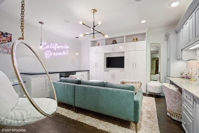 145 Oxford Road, Kenilworth, IL 60043