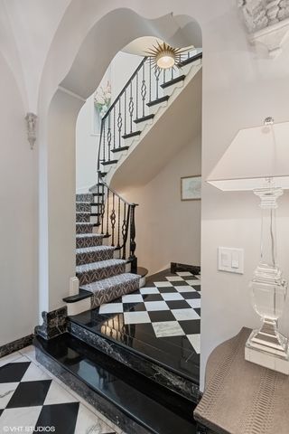 145 Oxford Road, Kenilworth, IL 60043