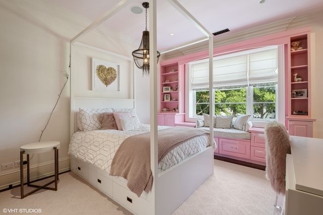 145 Oxford Road, Kenilworth, IL 60043