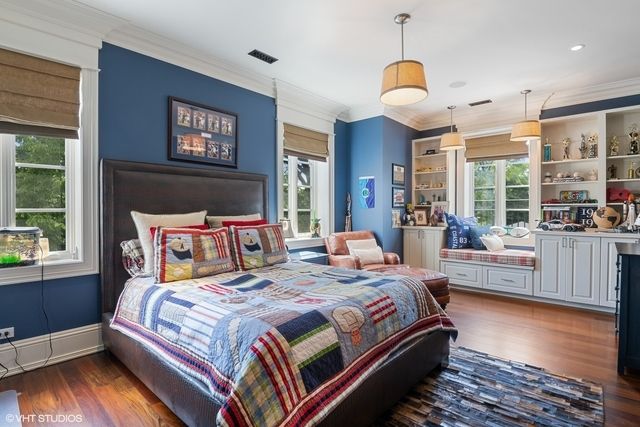 145 Oxford Road, Kenilworth, IL 60043