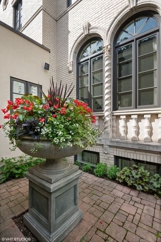 145 Oxford Road, Kenilworth, IL 60043