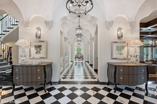 145 Oxford Road, Kenilworth, IL 60043