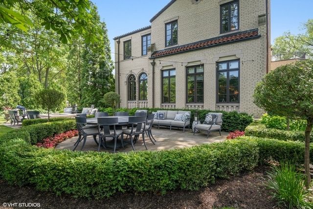 145 Oxford Road, Kenilworth, IL 60043