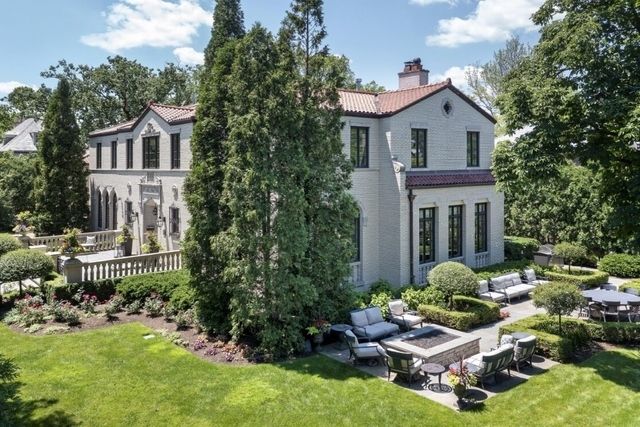 145 Oxford Road, Kenilworth, IL 60043