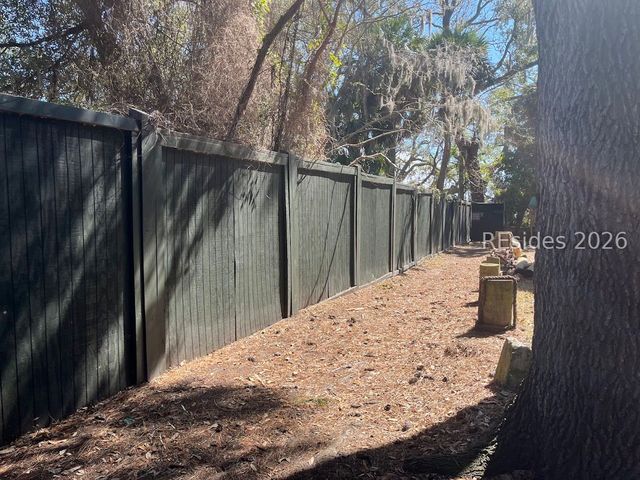 14 Peregrine Dr, Hilton Head Island, SC 29926