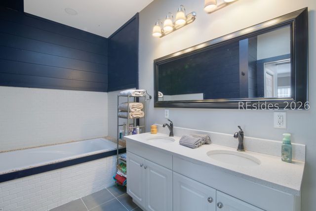 14 Peregrine Dr, Hilton Head Island, SC 29926