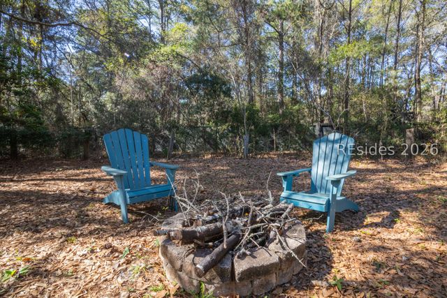 14 Peregrine Dr, Hilton Head Island, SC 29926