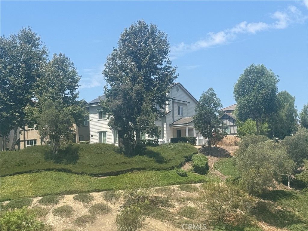 Image 1 of property listing at 16 Bower Lane, Mission Viejo, CA 92694