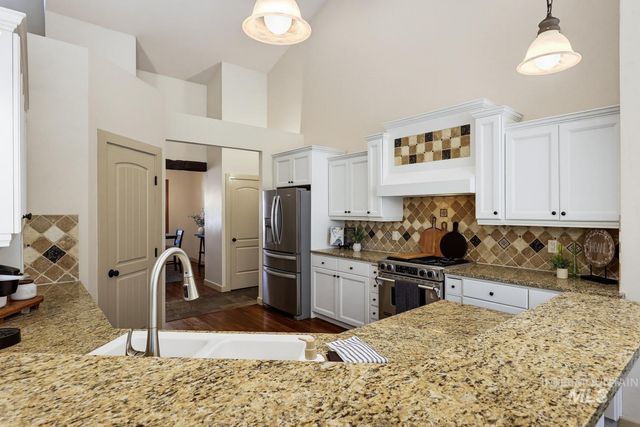1164 S Island Glenn Way, Eagle, ID 83616