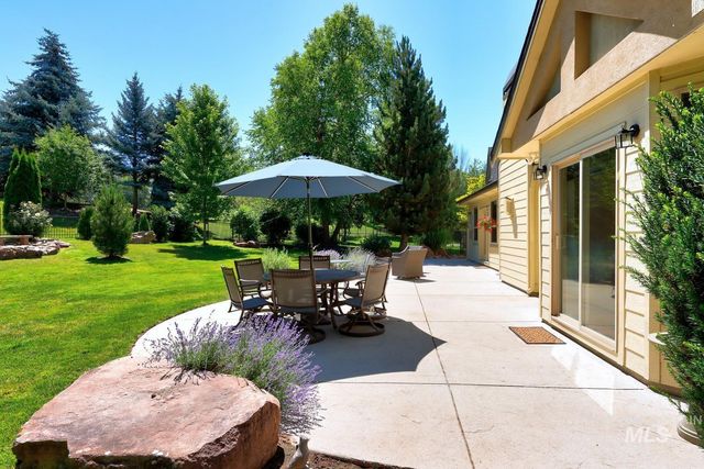 1164 S Island Glenn Way, Eagle, ID 83616