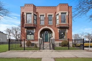 716 W 51st Street 716-1, Chicago, IL 60609