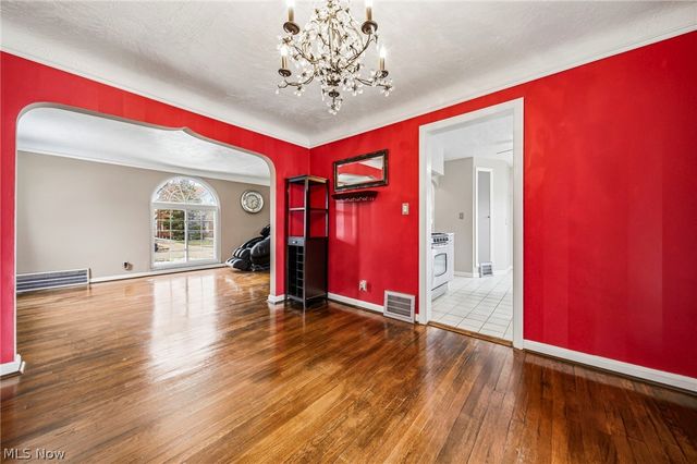 94 E 217th Street, Euclid, OH 44123