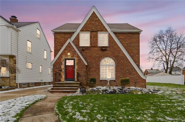 94 E 217th Street, Euclid, OH 44123