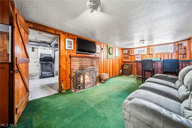 94 E 217th Street, Euclid, OH 44123