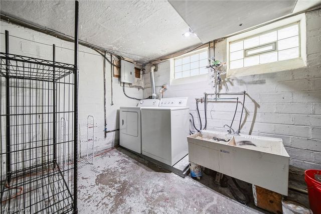 94 E 217th Street, Euclid, OH 44123