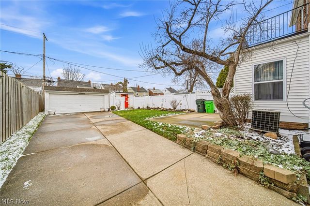 94 E 217th Street, Euclid, OH 44123